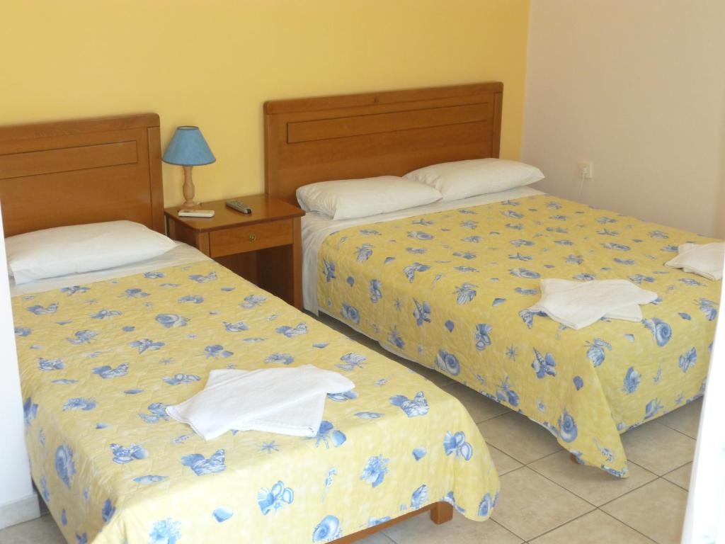 Peter & Tony Rooms Galissas Ruang foto